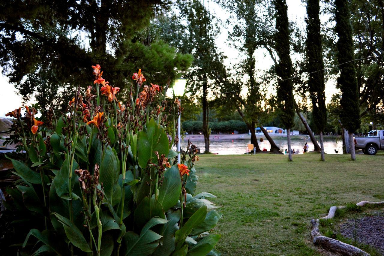 Hotel La Casona Del Rio Río Colorado Exterior foto